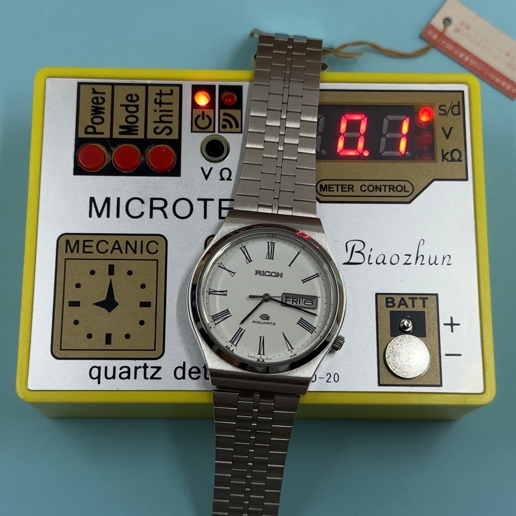 A Vintage Ricoh Riquartz Never Worn! 1978-1982