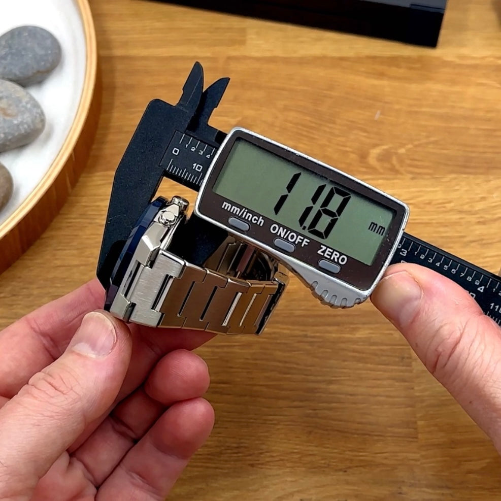 CASIO EDIFICE Solar Chronograph EFS-S650 (SEE VIDEO)