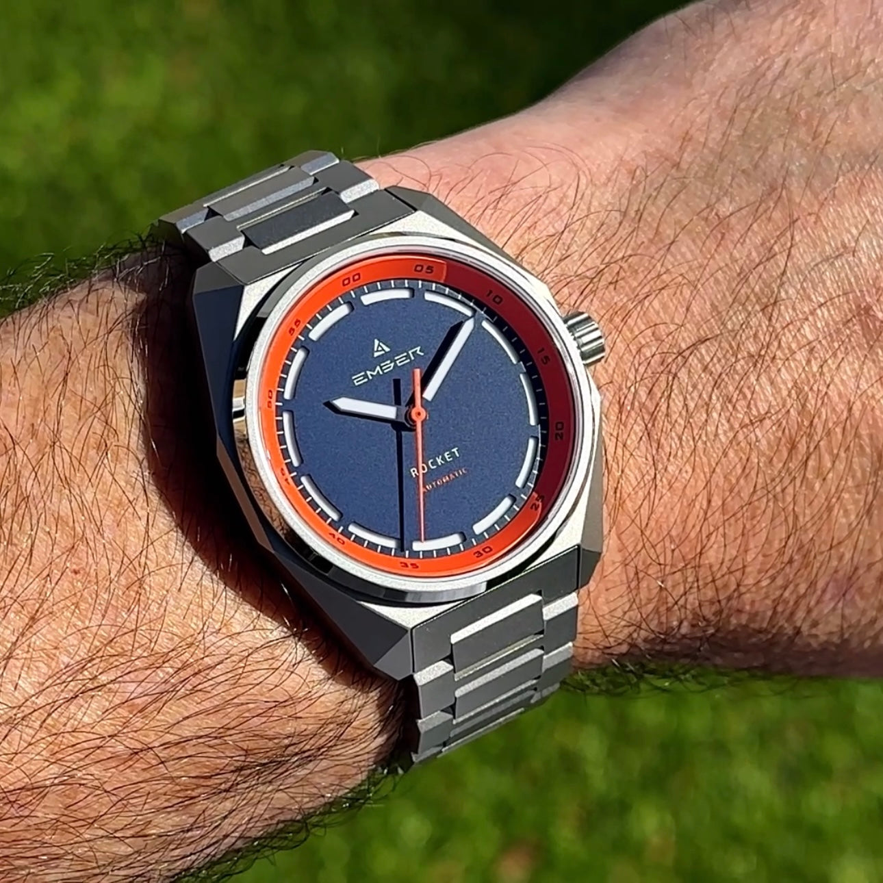 SUPERB Ember Rocket Automatic with Bracelet & 2 x Straps (SEE VIDEO)