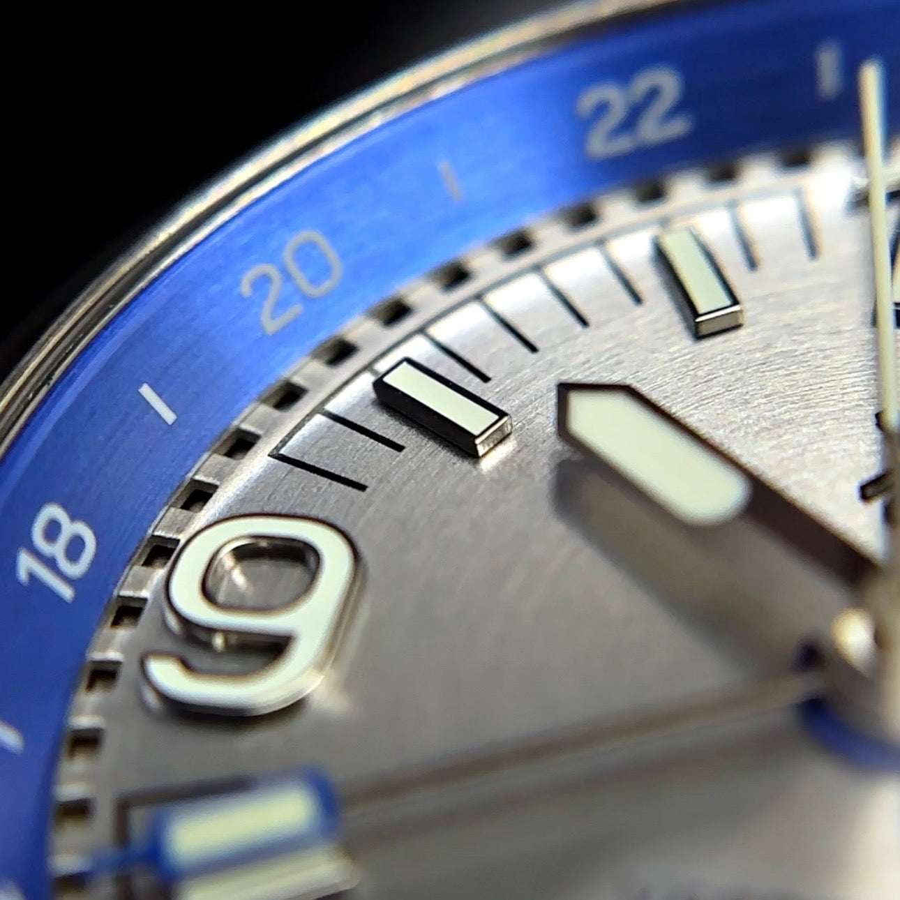 Nadir Vespera True GMT Miyota 9075