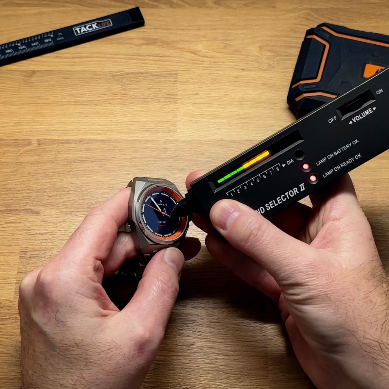 SUPERB Ember Rocket Automatic with Bracelet & 2 x Straps (SEE VIDEO)