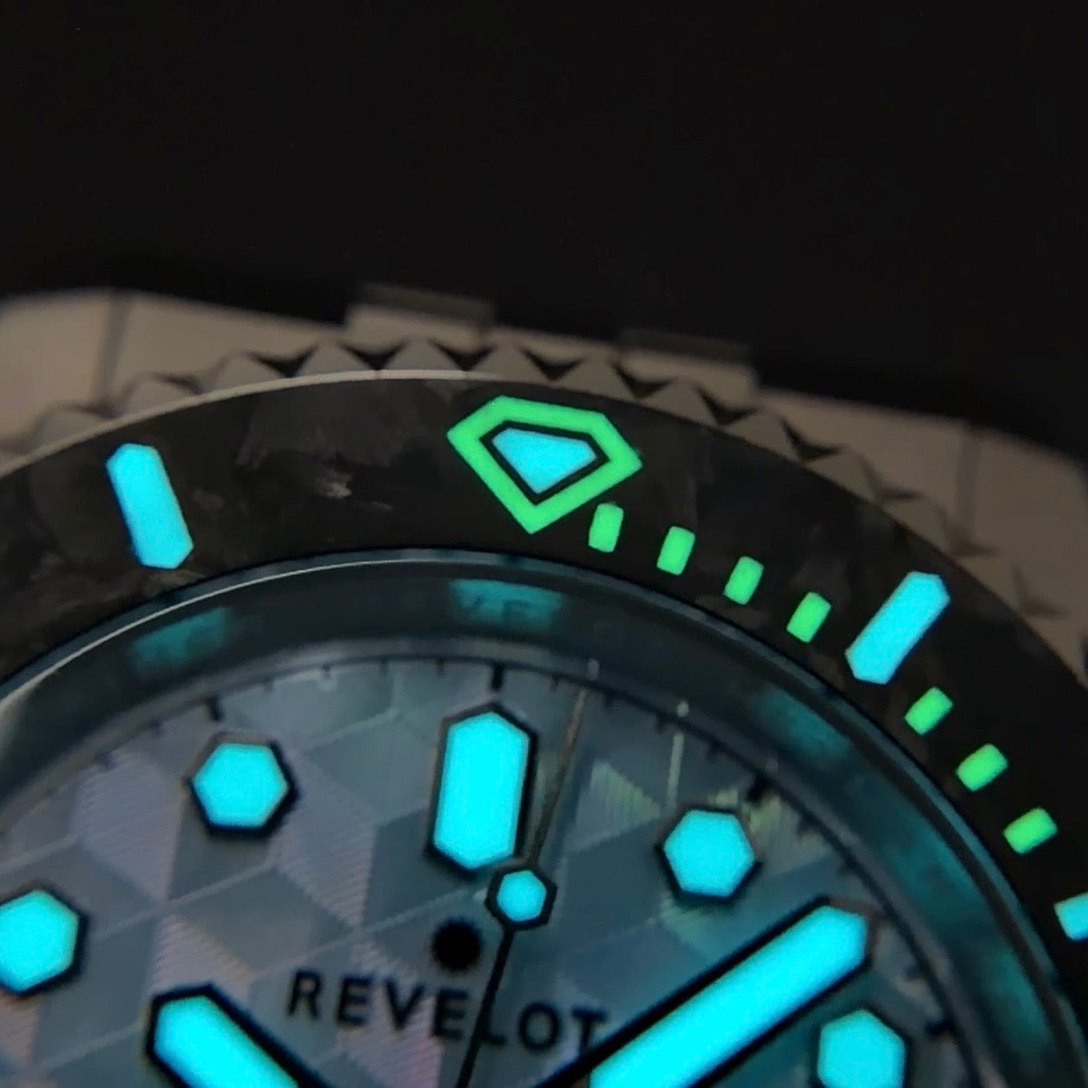 Revelot Hexmariner Version 3 NH35 Automatic 39mm Mother Of Pearl