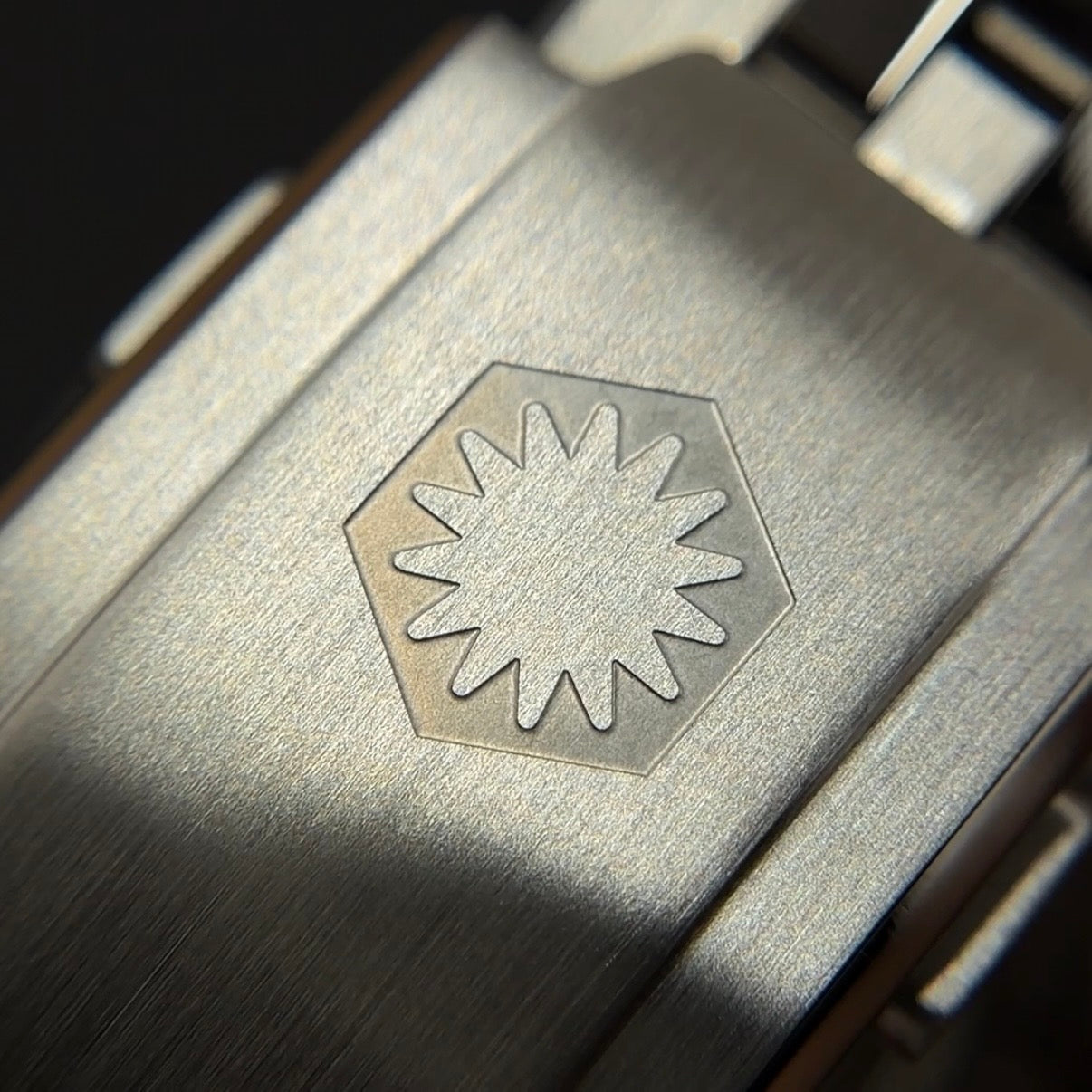 Revelot Hexmariner Version 3 NH35 Automatic 39mm Mother Of Pearl