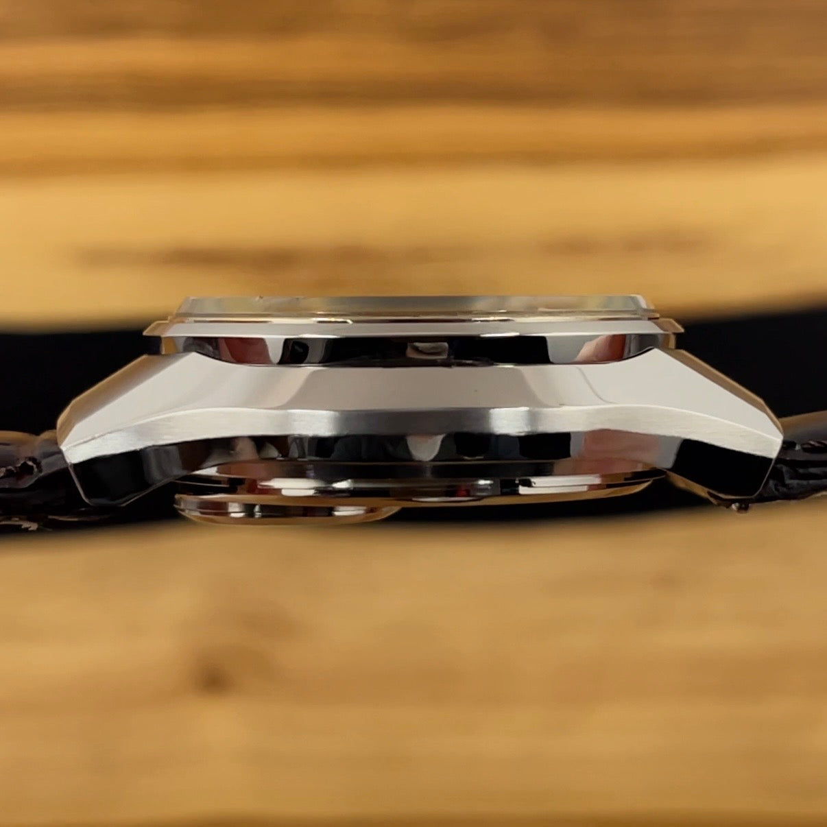 Incredible Example Working Perfectly From 1974 Seiko Quartz QR 3863 7010 English/Kanji