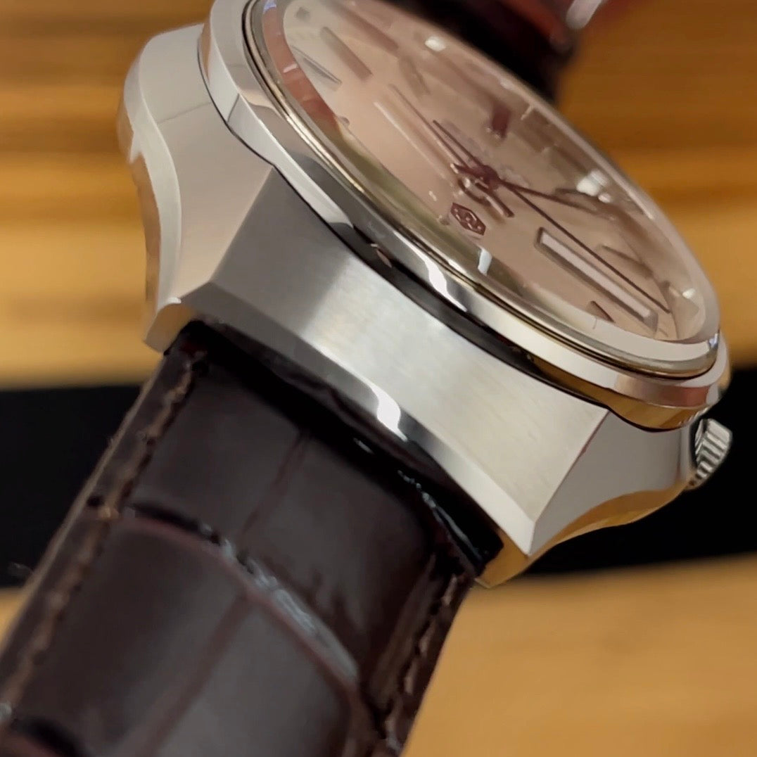 Incredible Example Working Perfectly From 1974 Seiko Quartz QR 3863 7010 English/Kanji