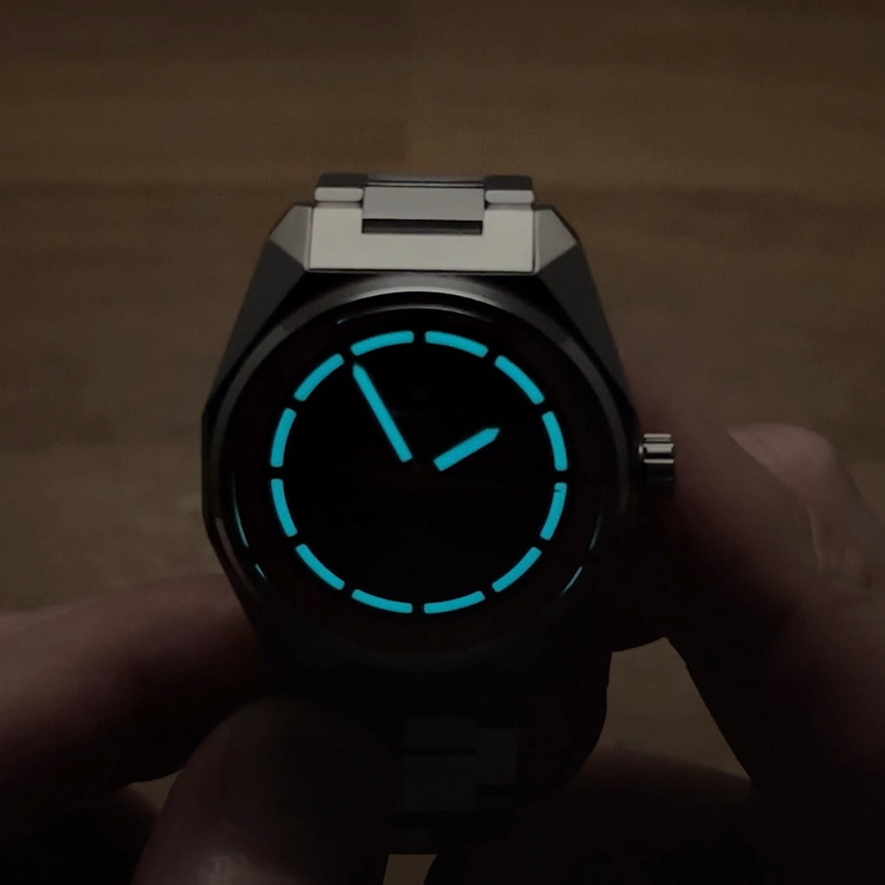 SUPERB Ember Rocket Automatic with Bracelet & 2 x Straps (SEE VIDEO)