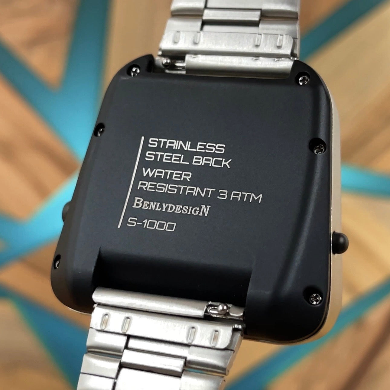 Benly Retro Digital Watch